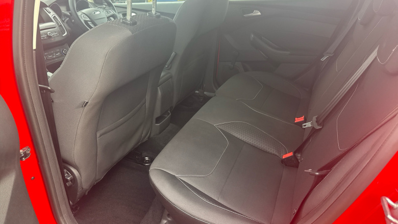 Ford Focus 1.0 EcoBoost 125 Zetec Edition 5dr Petrol Hatchback